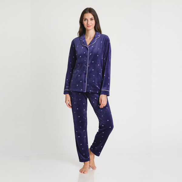 بيجامة قطيفة ناعمة أنيقه