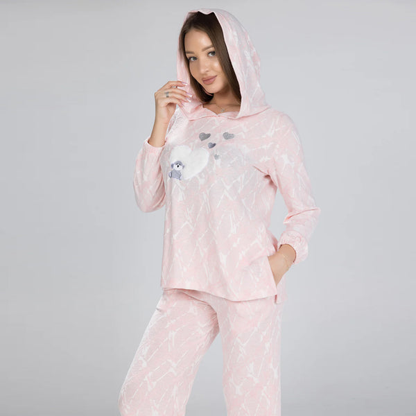 بيجامة نسائية من خامة الصوف الدافئة