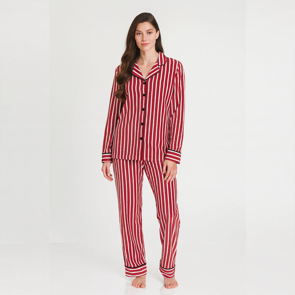 بيجامة قطيفة ناعمه مميزه